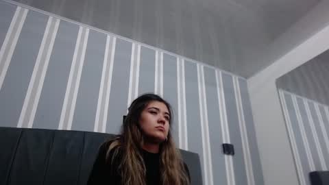 Snapshot of _jeessy chatting on 01-06-25, 03:20 _jeessy online show from 01-06-25, 03:20