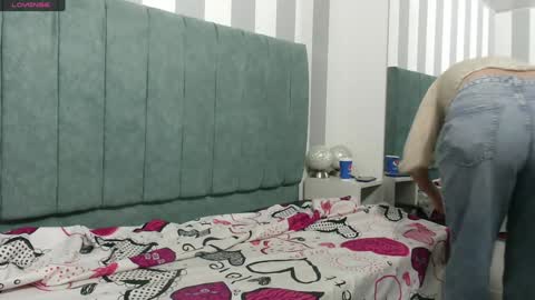 Snapshot of _jeessy chatting on 01-07-25, 02:20 _jeessy online show from 01-07-25, 02:20