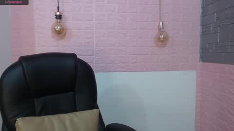 Snapshot of _jeessy chatting on 02-10-25, 02:41 _jeessy online show from 02-10-25, 02:41