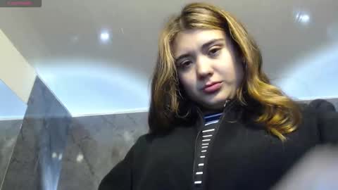 Snapshot of _jeessy chatting on 09-11-25, 04:34 _jeessy online show from 09-11-25, 04:34