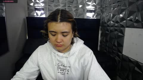 Snapshot of _jeessy chatting on 10-09-25, 06:50 _jeessy online show from 10-09-25, 06:50