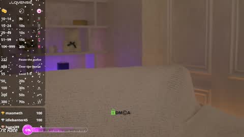 Snapshot of _jenniferr_ chatting on 12-18-24, 01:02 Jennifer online show from 12-18-24, 01:02