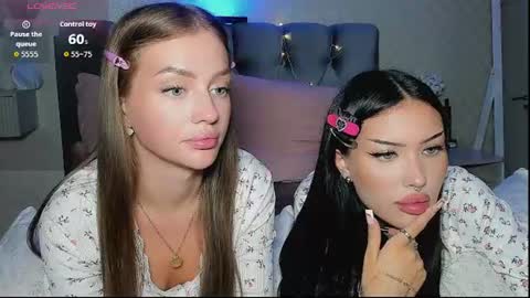 Jess blond and Leila brunette online show from 06-29-26, 04:40