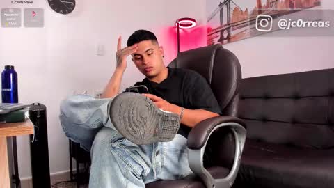 _juanes__ online show from 11-12-25, 09:03