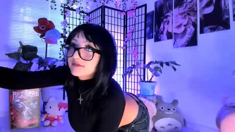 Snapshot of _julyana_ chatting on 11-03-25, 03:24 JULIANA online show from 11-03-25, 03:24