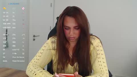 _just_a_queen_3 online show from 07-21-26, 06:21