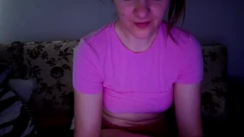 _just_a_simple_girl online show from 06-07-26, 05:00