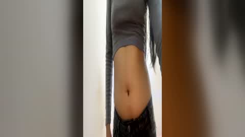 Snapshot of _justagirl chatting on 06-17-26, 11:05 _justagirl online show from 06-17-26, 11:05