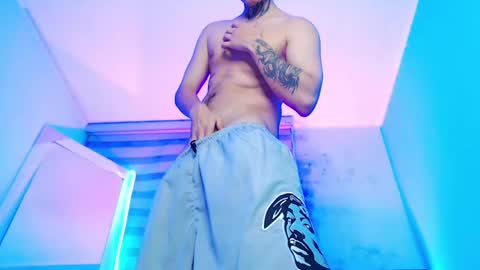 mod online show from 03-11-25, 05:27