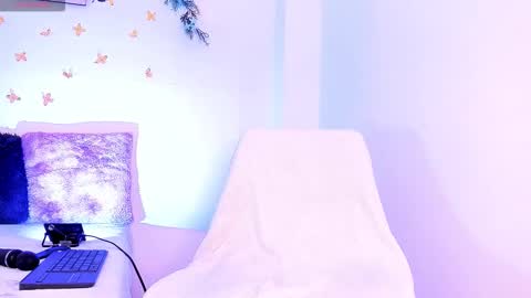 Karen online show from 10-31-25, 05:52