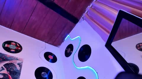 _karine01 online show from 03-08-25, 07:49