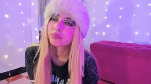 _karine01 online show from 09-19-25, 03:52