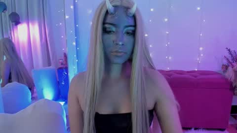 _karine01 online show from 10-23-25, 06:02