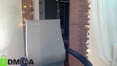 Snapshot of _karolina chatting on 11-10-25, 04:17 karolina online show from 11-10-25, 04:17