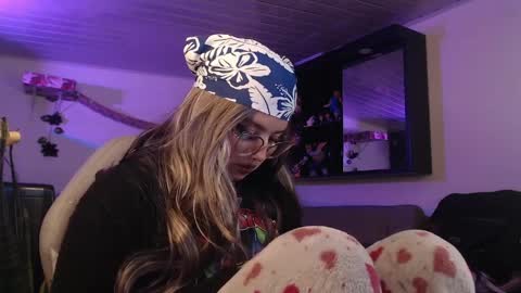 Snapshot of _kat_sweet chatting on 04-11-26, 07:45 Cata online show from 04-11-26, 07:45