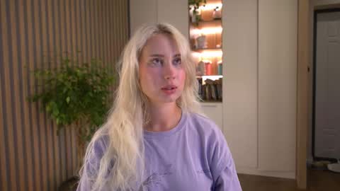 Kate online show from 09-17-25, 02:19