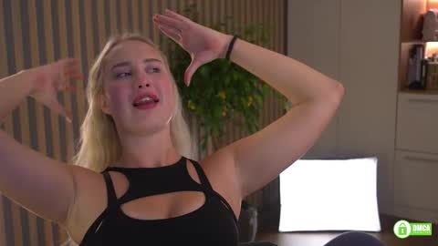 Kate online show from 09-26-25, 09:35