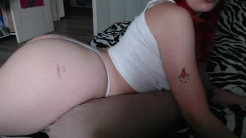 Snapshot of _katemiller_ chatting on 06-22-26, 05:04 katemiller online show from 06-22-26, 05:04