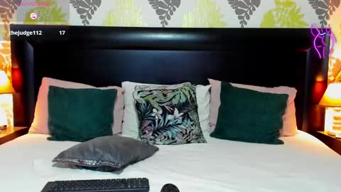 Snapshot of _kaylynn chatting on 02-26-25, 06:43 _kaylynn online show from 02-26-25, 06:43