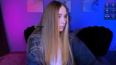 _kellykitten_ online show from 11-30-25, 10:08