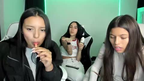 Snapshot of _khloe_sweet chatting on 02-16-25, 11:16 khloe sweet online show from 02-16-25, 11:16