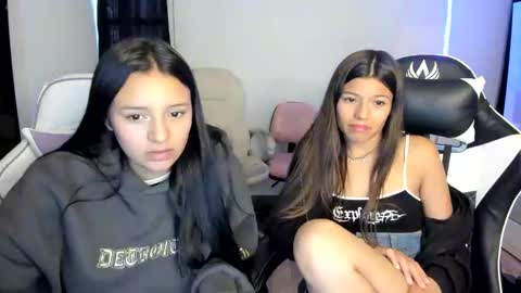 Snapshot of _khloe_sweet chatting on 03-01-25, 10:42 khloe sweet online show from 03-01-25, 10:42