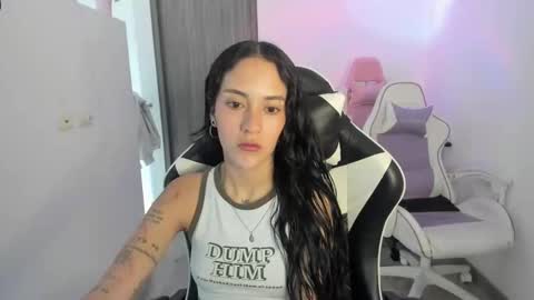 Snapshot of _khloe_sweet chatting on 10-24-25, 04:47 khloe sweet online show from 10-24-25, 04:47