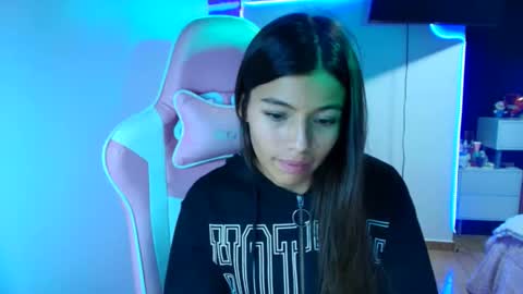 khloe sweet online show from 05-25-26, 10:05