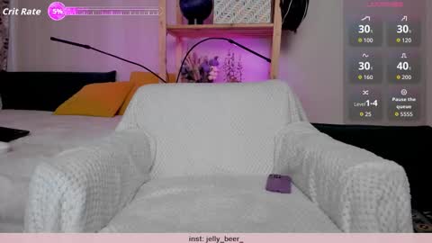 Kiara 0100 - 0700 UTC almost every day online show from 10-30-25, 07:21