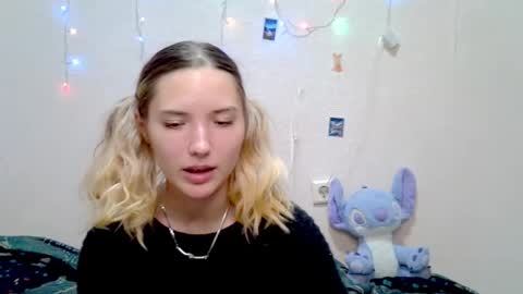 Snapshot of _kikiclark_ chatting on 09-24-25, 08:45 _kikiclark_ online show from 09-24-25, 08:45