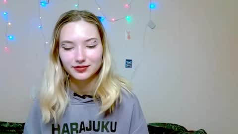 Snapshot of _kikiclark_ chatting on 09-26-25, 08:51 _kikiclark_ online show from 09-26-25, 08:51