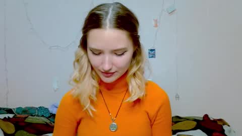 Snapshot of _kikiclark_ chatting on 10-02-25, 09:00 _kikiclark_ online show from 10-02-25, 09:00