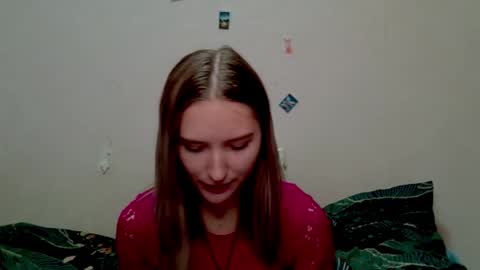 Snapshot of _kikiclark_ chatting on 10-21-25, 08:53 _kikiclark_ online show from 10-21-25, 08:53