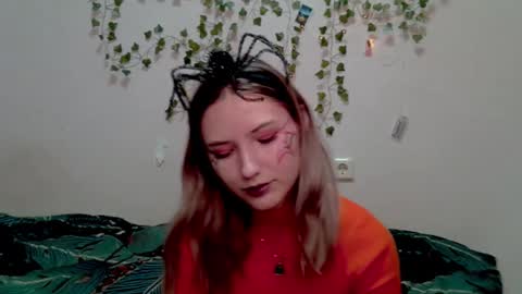 Snapshot of _kikiclark_ chatting on 10-31-25, 07:26 _kikiclark_ online show from 10-31-25, 07:26