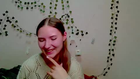 Snapshot of _kikiclark_ chatting on 11-15-25, 10:37 _kikiclark_ online show from 11-15-25, 10:37