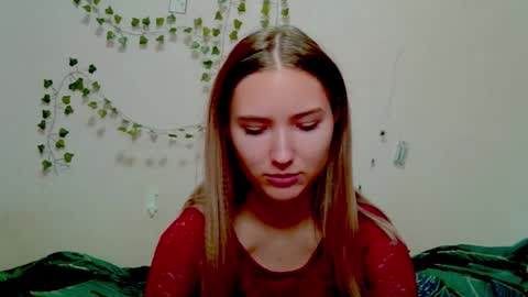 Snapshot of _kikiclark_ chatting on 11-20-25, 05:12 _kikiclark_ online show from 11-20-25, 05:12