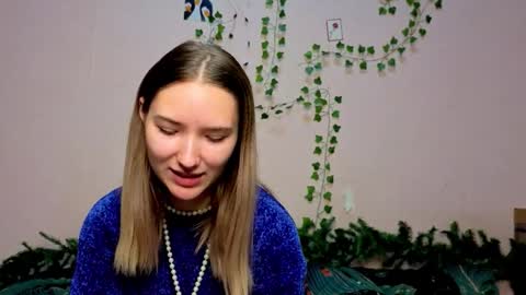 Snapshot of _kikiclark_ chatting on 12-15-25, 08:35 _kikiclark_ online show from 12-15-25, 08:35