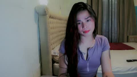 _kittieluxe online show from 06-18-26, 10:52