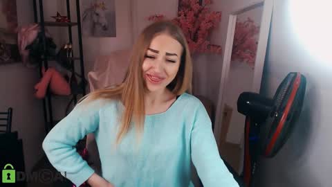 Snapshot of _kittyboo chatting on 01-31-25, 09:05 Aleksa online show from 01-31-25, 09:05