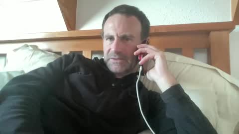 Kiwi online show from 06-13-26, 04:21