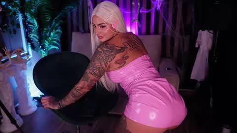   online show from 10-31-25, 05:08