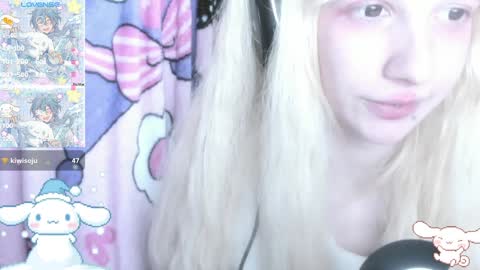  kuro  online show from 12-15-24, 07:42