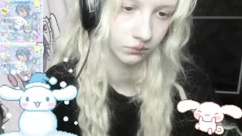  kuro  online show from 02-15-25, 06:23