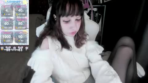  kuro  online show from 10-03-25, 07:38