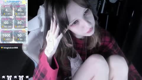  kuro  online show from 11-25-25, 07:41