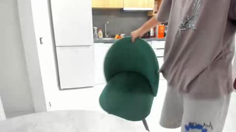 Kurt online show from 10-15-25, 02:55