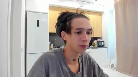 Kurt online show from 10-17-25, 04:37