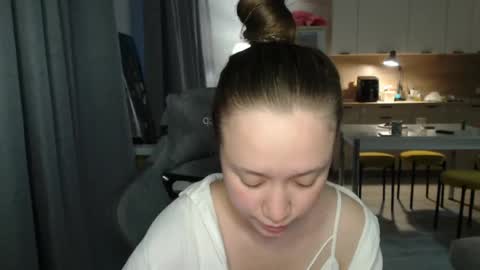 _lalune_ online show from 03-31-26, 03:01