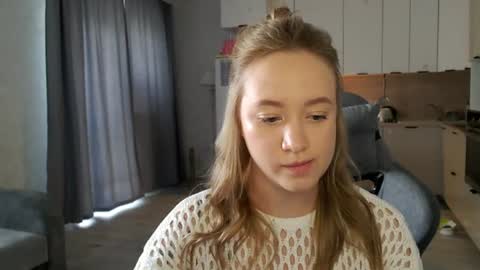 _lalune_ online show from 06-28-26, 10:32
