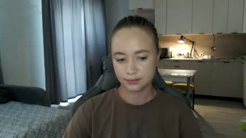 _lalune_ online show from 07-29-26, 05:38